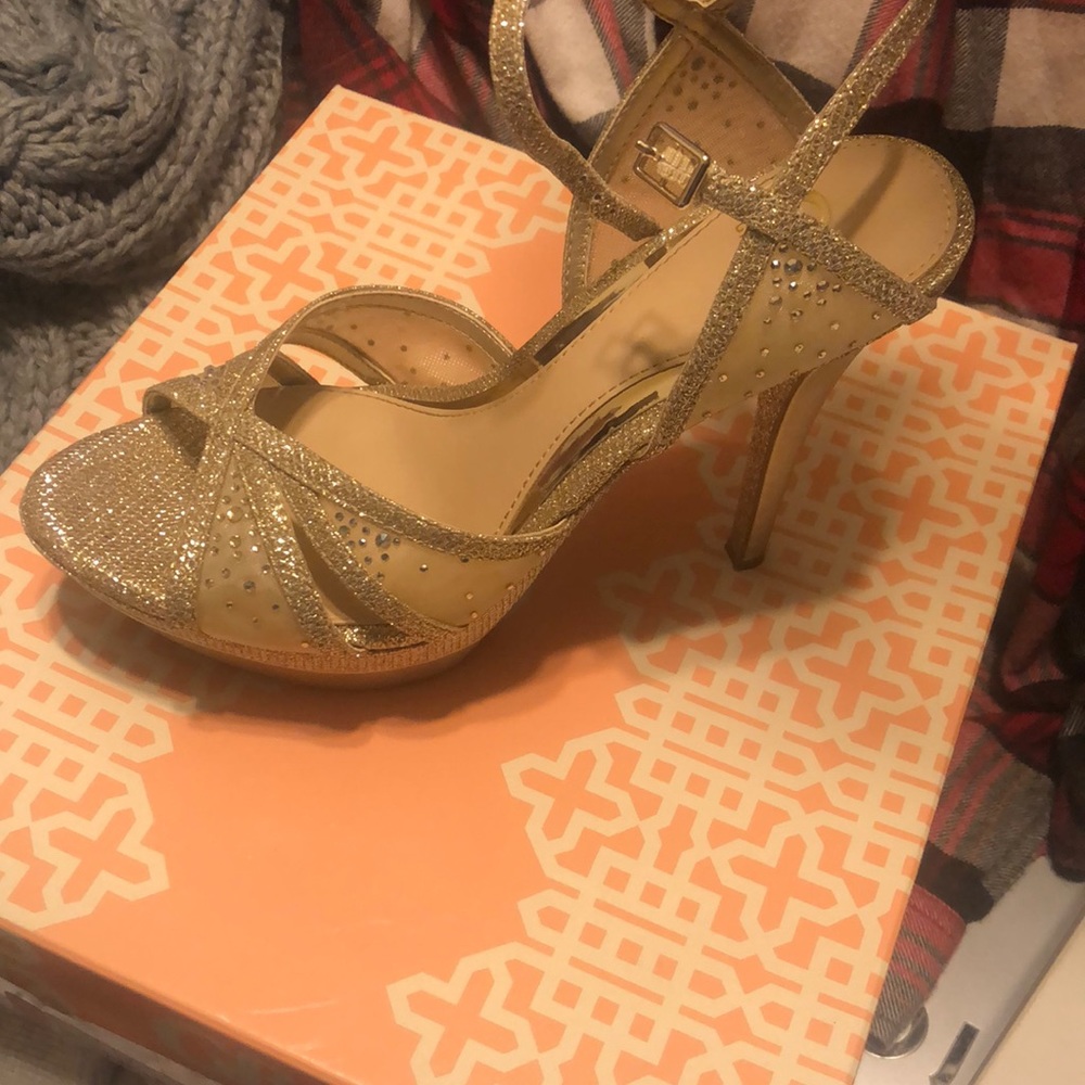 Gold Like new only used once